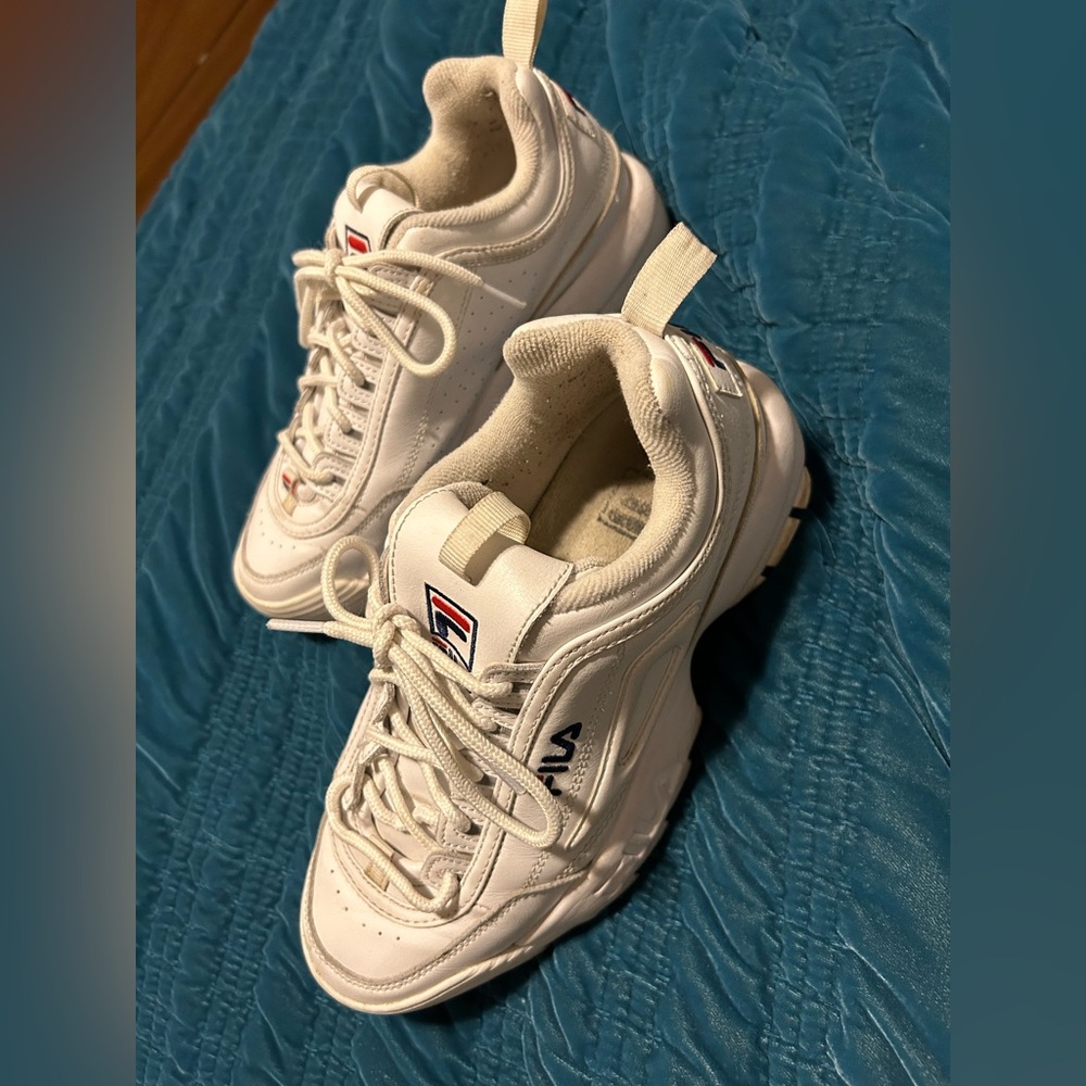 Fila sneaker size 8.5
